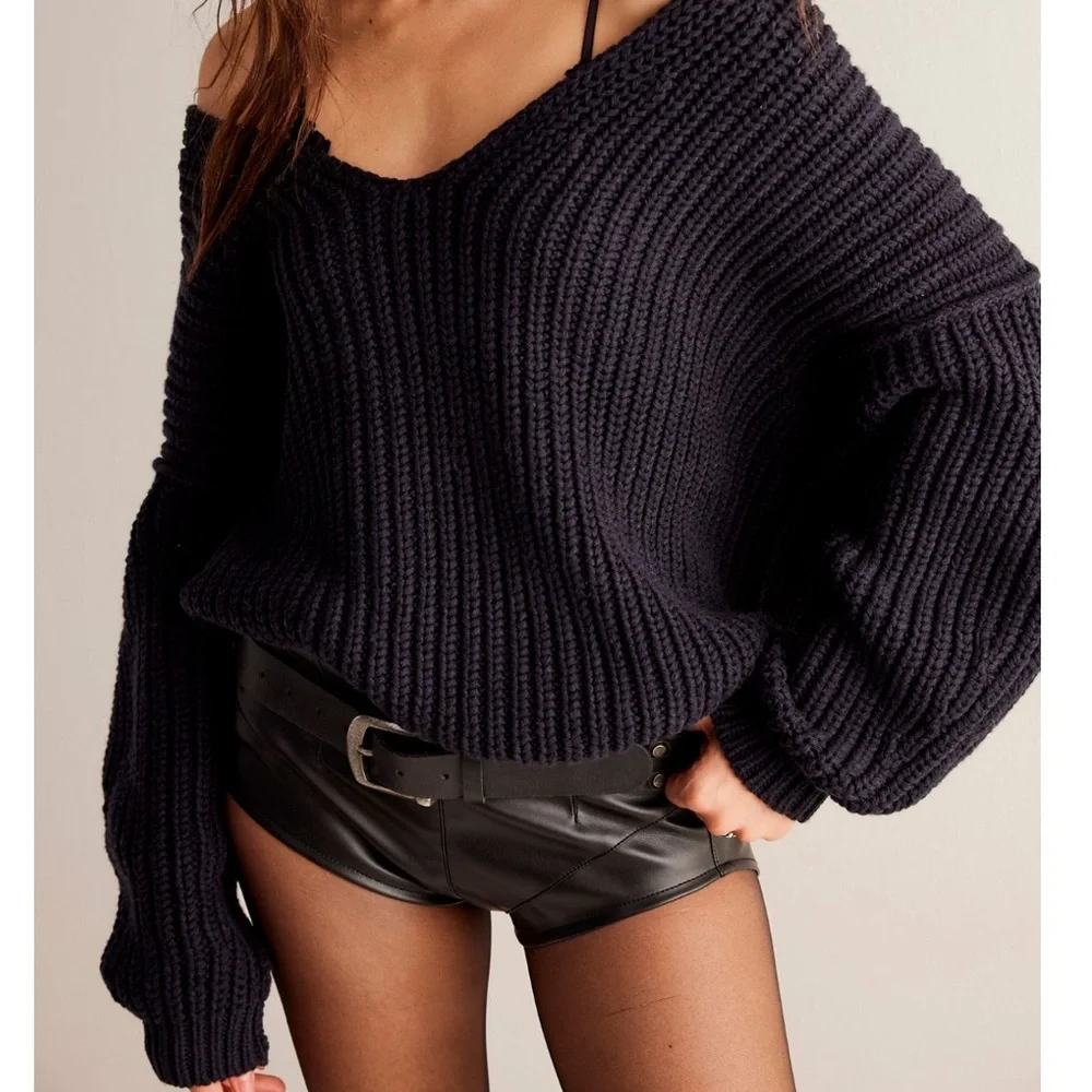 ♠️NWT FP CUDDLE V NECK SWEATER - Picture 1 of 4